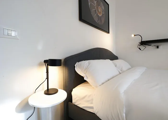 Apartament Primopiano - Meda 51 Mediolan